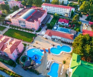 Ривьера отель
